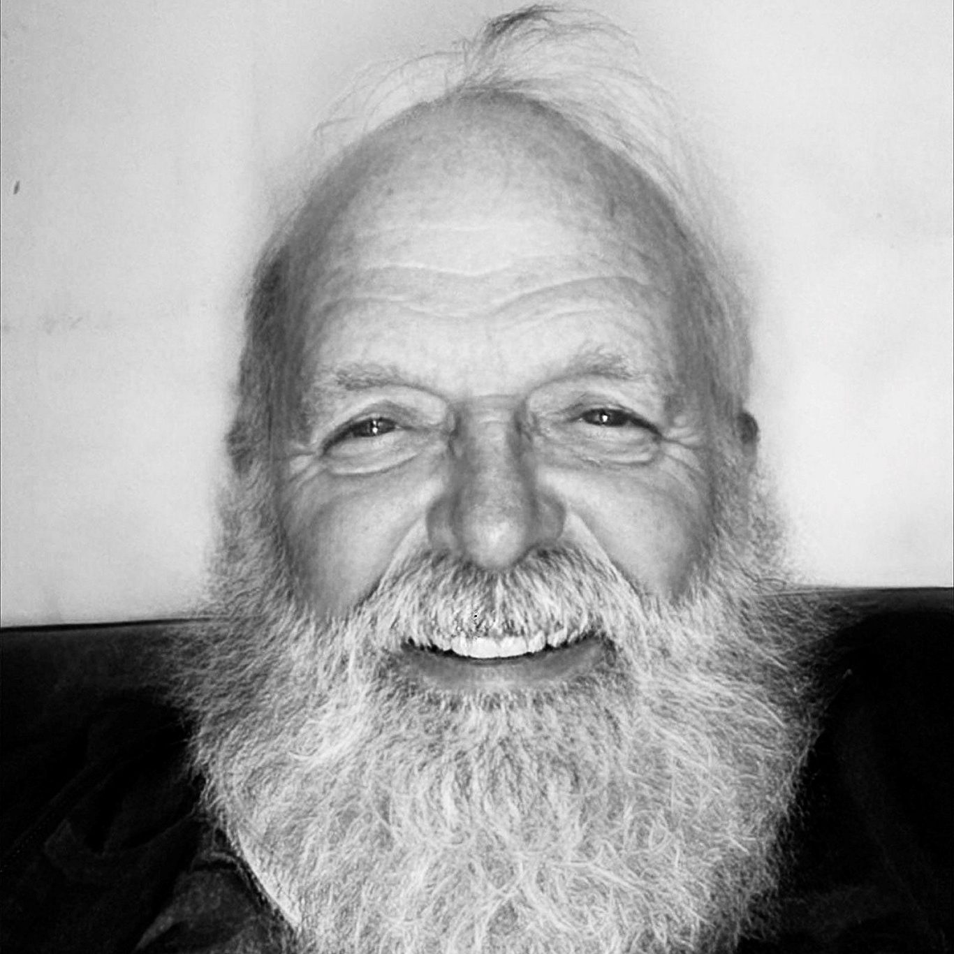 Fritz Strathern headshot Stella Artist